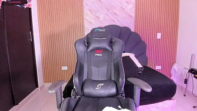 karol green  online show from 02/06/26, 03:11