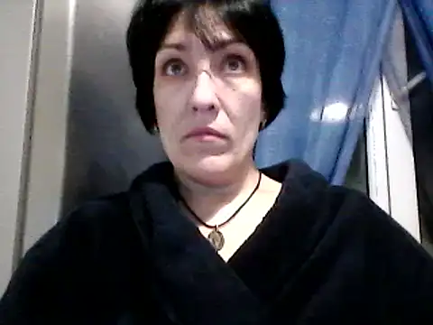 Snapshot of SunnyAmorre chatting on 03/06/25, 11:42 SunnyAmorre online show from 03/06/25, 11:42