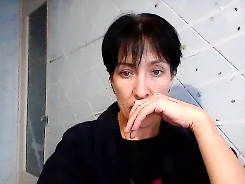 Snapshot of SunnyAmorre chatting on 09/17/25, 12:07 SunnyAmorre online show from 09/17/25, 12:07
