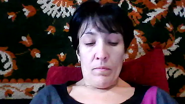 Snapshot of SunnyAmorre chatting on 10/15/25, 09:09 SunnyAmorre online show from 10/15/25, 09:09