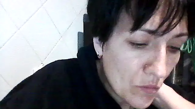 Snapshot of SunnyAmorre chatting on 10/16/25, 10:11 SunnyAmorre online show from 10/16/25, 10:11