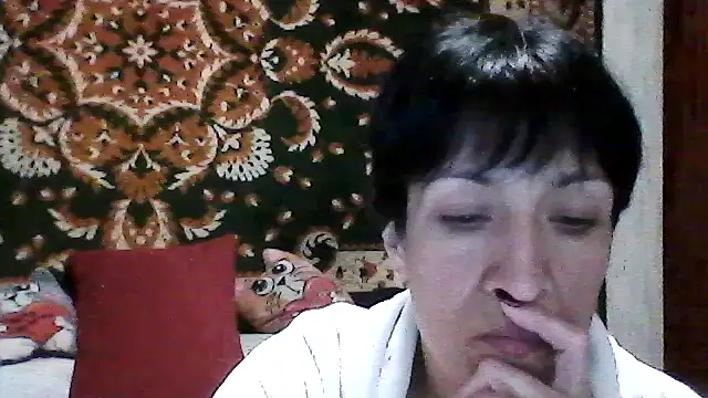 SunnyAmorre online show from 04/01/26, 01:41