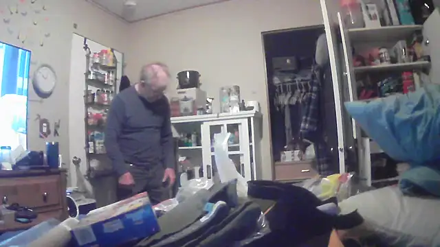 jck1m0t online show from 10/22/25, 02:01