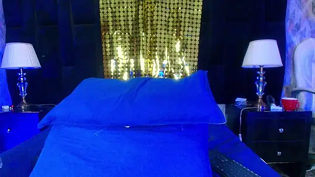 Snapshot of shelsyloreds chatting on 02/07/25, 12:06 shelsyloreds online show from 02/07/25, 12:06