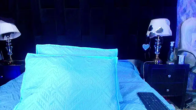 Snapshot of shelsyloreds chatting on 02/18/25, 11:55 shelsyloreds online show from 02/18/25, 11:55