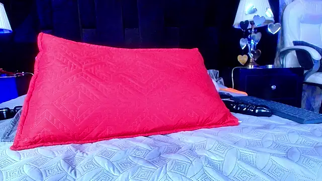 Snapshot of shelsyloreds chatting on 02/21/25, 02:59 shelsyloreds online show from 02/21/25, 02:59