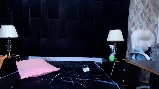 Snapshot of shelsyloreds chatting on 03/22/25, 11:53 shelsyloreds online show from 03/22/25, 11:53