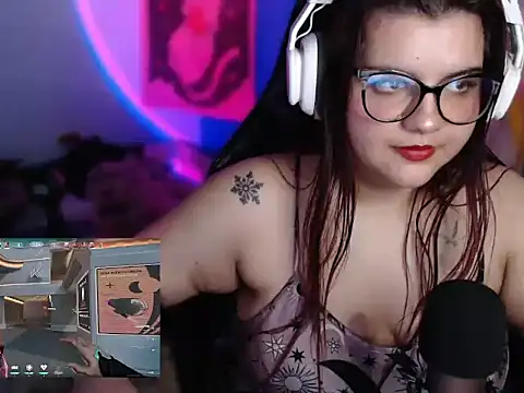 Snapshot of Annee23 chatting on 04/17/26, 01:14 Annee23 online show from 04/17/26, 01:14