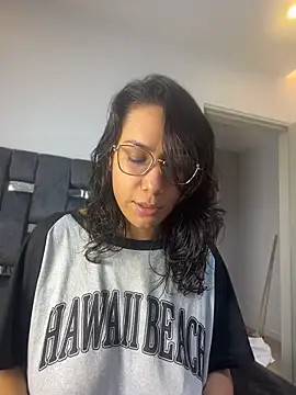 PilarJones  online show from 04/19/26, 06:10