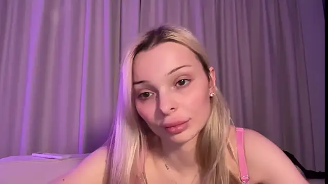 HannaXLove online show from 02/25/26, 09:02