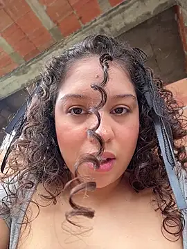 Snapshot of Shara_dreams chatting on 02/22/26, 05:11 Shara dreams online show from 02/22/26, 05:11