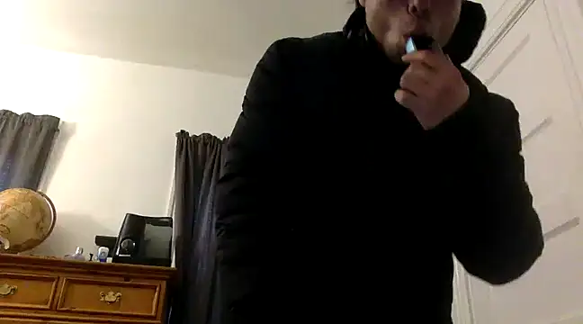 Snapshot of Bad_MWatz chatting on 12/04/24, 07:34 Bad MWatz online show from 12/04/24, 07:34