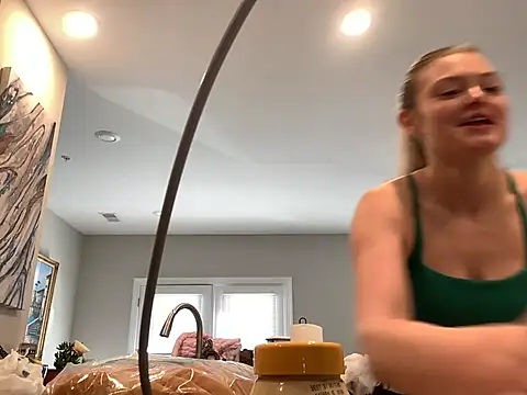 Snapshot of collegeslay chatting on 12/23/24, 05:32 collegeslay online show from 12/23/24, 05:32