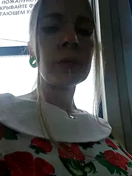 Snapshot of alexandra_zaryanova chatting on 07/01/26, 12:40 alexandra zaryanova online show from 07/01/26, 12:40