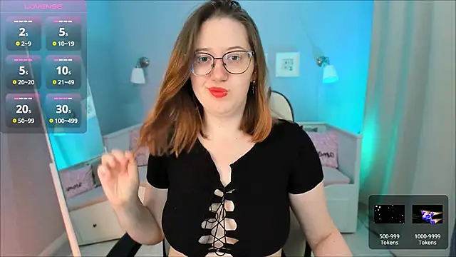 Snapshot of Charmy_Gracy chatting on 10/04/25, 11:19 Charmy Gracy online show from 10/04/25, 11:19