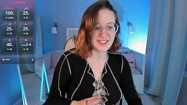 Snapshot of Charmy_Gracy chatting on 10/10/25, 11:31 Charmy Gracy online show from 10/10/25, 11:31
