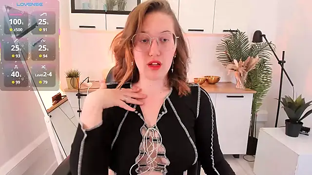 Charmy Gracy online show from 03/04/26, 11:27