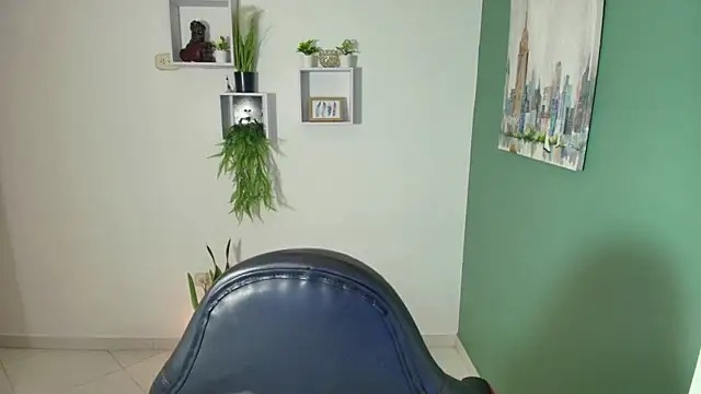 bella 99  online show from 02/14/25, 12:25