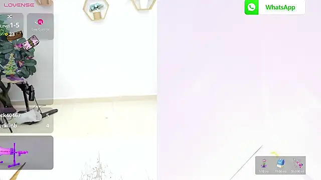 Snapshot of naty_girl_ chatting on 01/24/25, 06:57 naty girl online show from 01/24/25, 06:57