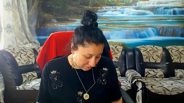 MoistMady online show from 05/20/26, 10:32