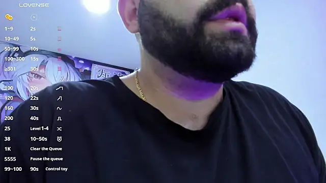 Snapshot of Beerbear_boy chatting on 02/13/25, 08:55 Beerbear boy online show from 02/13/25, 08:55