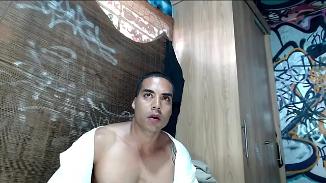 Snapshot of Justin_Frank chatting on 11/30/25, 09:19 Justin Frank online show from 11/30/25, 09:19