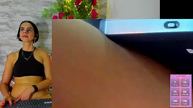 Snapshot of Amelia_Myers chatting on 12/04/25, 10:51 Amelia Myers online show from 12/04/25, 10:51