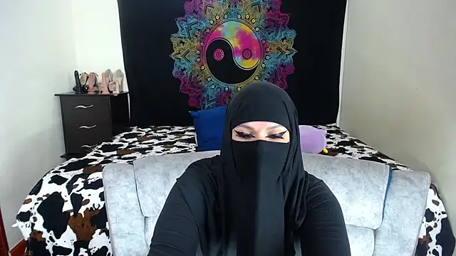 evelyn  salah online show from 11/28/25, 11:51