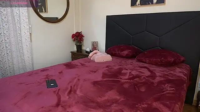 adellle online show from 12/22/25, 09:17