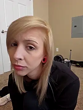 AmethystFoxx online show from 02/21/26, 09:27