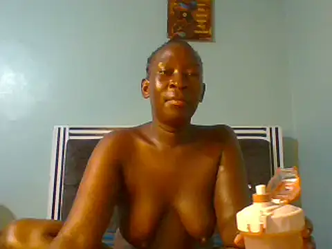 Snapshot of blackcuteebony chatting on 02/16/25, 08:22 blackcuteebony online show from 02/16/25, 08:22