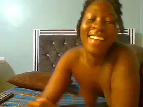 Snapshot of blackcuteebony chatting on 02/21/25, 04:05 blackcuteebony online show from 02/21/25, 04:05