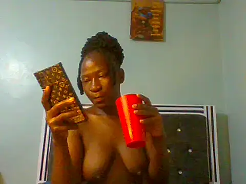 Snapshot of blackcuteebony chatting on 02/22/25, 06:50 blackcuteebony online show from 02/22/25, 06:50