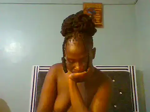 Snapshot of blackcuteebony chatting on 02/26/25, 03:41 blackcuteebony online show from 02/26/25, 03:41