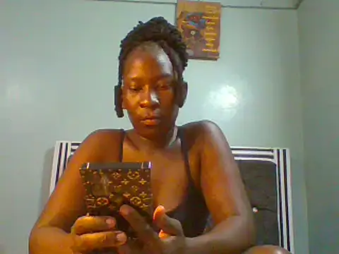 Snapshot of blackcuteebony chatting on 03/02/25, 09:22 blackcuteebony online show from 03/02/25, 09:22