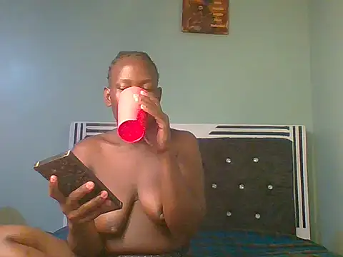 Snapshot of blackcuteebony chatting on 09/21/25, 05:42 blackcuteebony online show from 09/21/25, 05:42