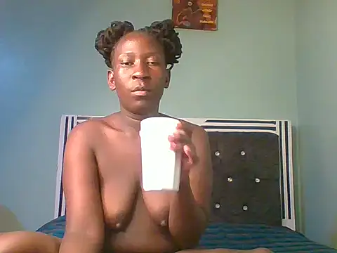 Snapshot of blackcuteebony chatting on 10/05/25, 07:45 blackcuteebony online show from 10/05/25, 07:45