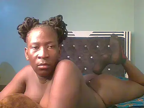 Snapshot of blackcuteebony chatting on 10/10/25, 05:39 blackcuteebony online show from 10/10/25, 05:39