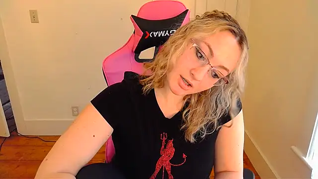 ashleyblaydex online show from 04/12/26, 10:04