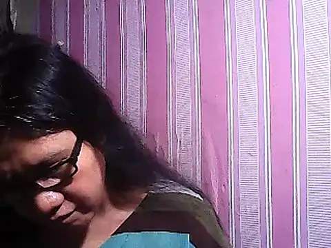 sweetsosie18 online show from 03/18/25, 06:37