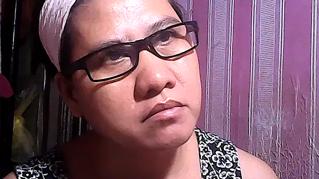 sweetsosie18 online show from 09/12/25, 07:58