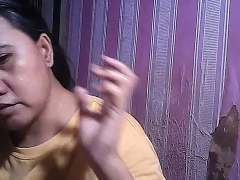 sweetsosie18 online show from 09/30/25, 02:55