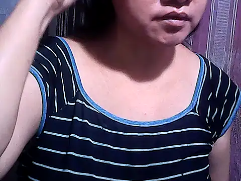 sweetsosie18 online show from 10/13/25, 04:07