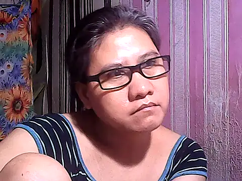 sweetsosie18 online show from 10/17/25, 11:46