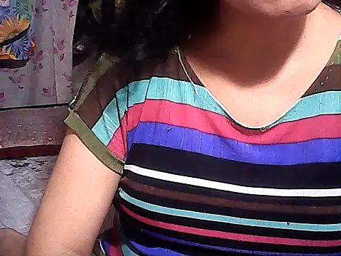 sweetsosie18 online show from 10/18/25, 12:24