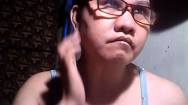 sweetsosie18 online show from 04/18/26, 07:58