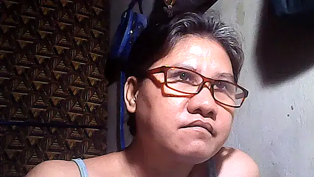 sweetsosie18 online show from 04/20/26, 06:31