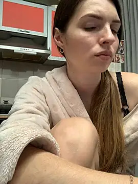 SeducingYoghourt online show from 01/28/25, 04:19