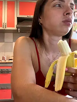 SeducingYoghourt online show from 09/15/25, 03:01