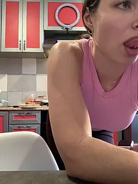 SeducingYoghourt online show from 02/22/26, 02:15